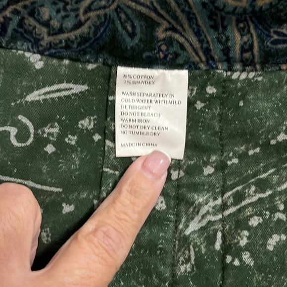 FOREST GREEN PAISLEY PRINT VELVET SKIRT - Picture 9 of 9